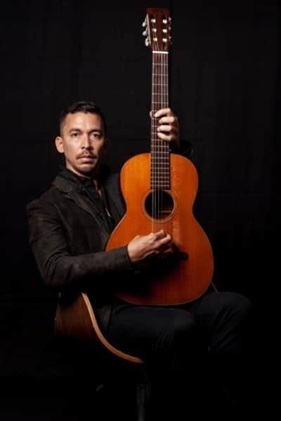 Talking With Makana – April  25, 2022